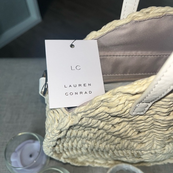 LC Lauren Conrad Cream Round Shoulder Bag - Picture 3 of 10